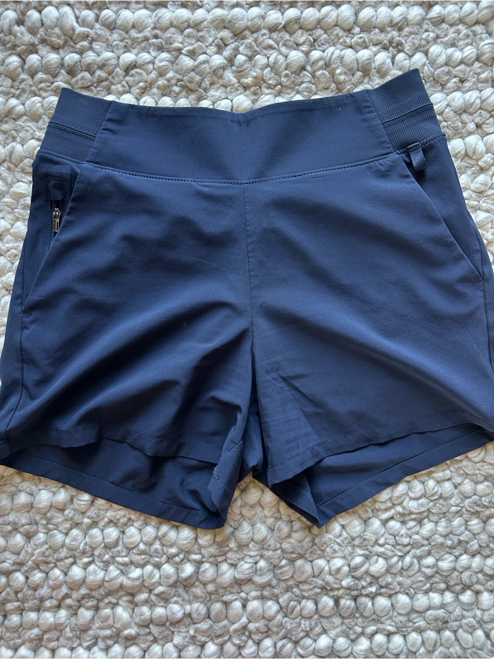 Athleta Brooklyn Women's Active Shorts - Size 2 - Navy